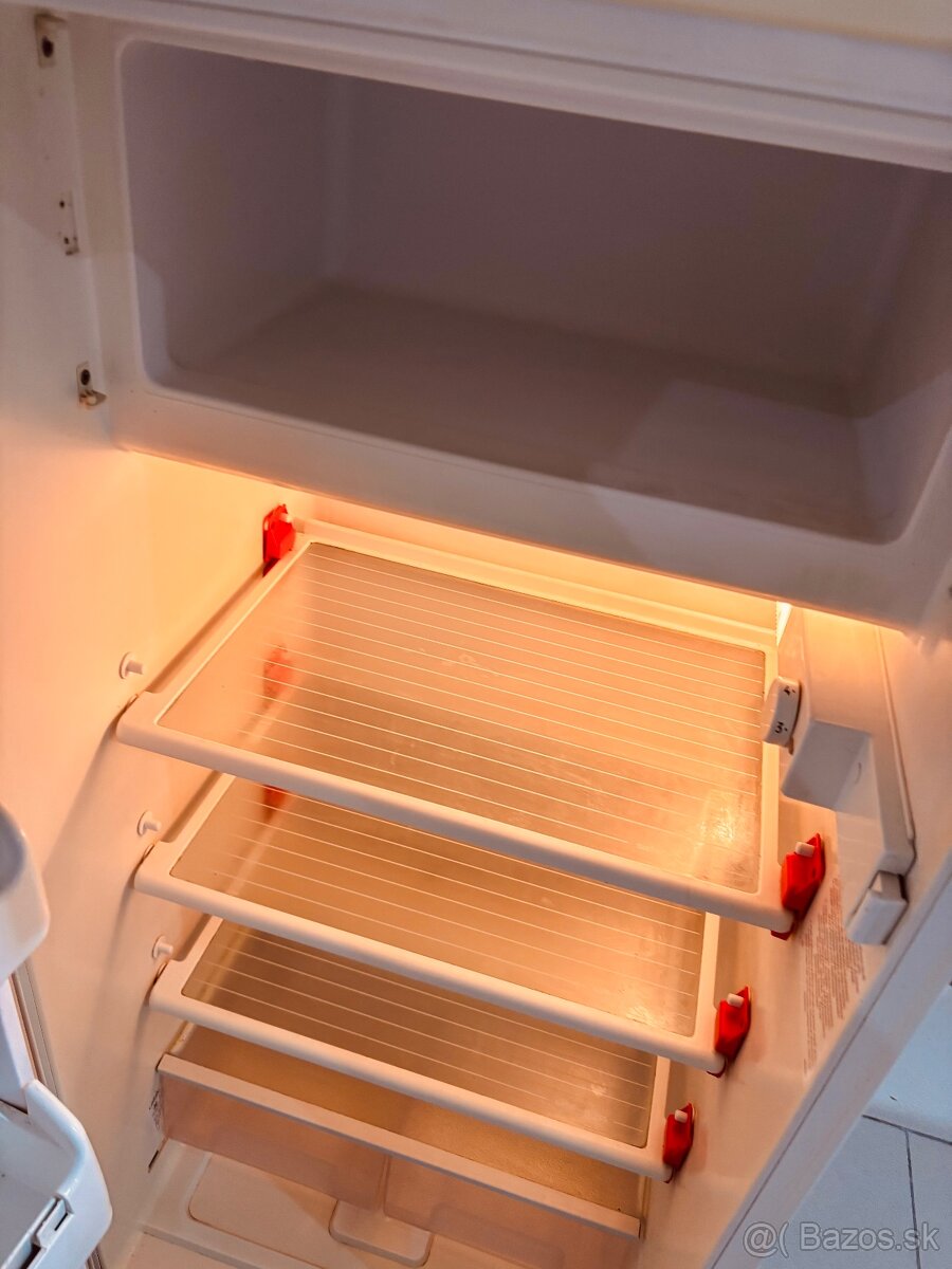 Calex ….. chladnička s mrazničkou - 3