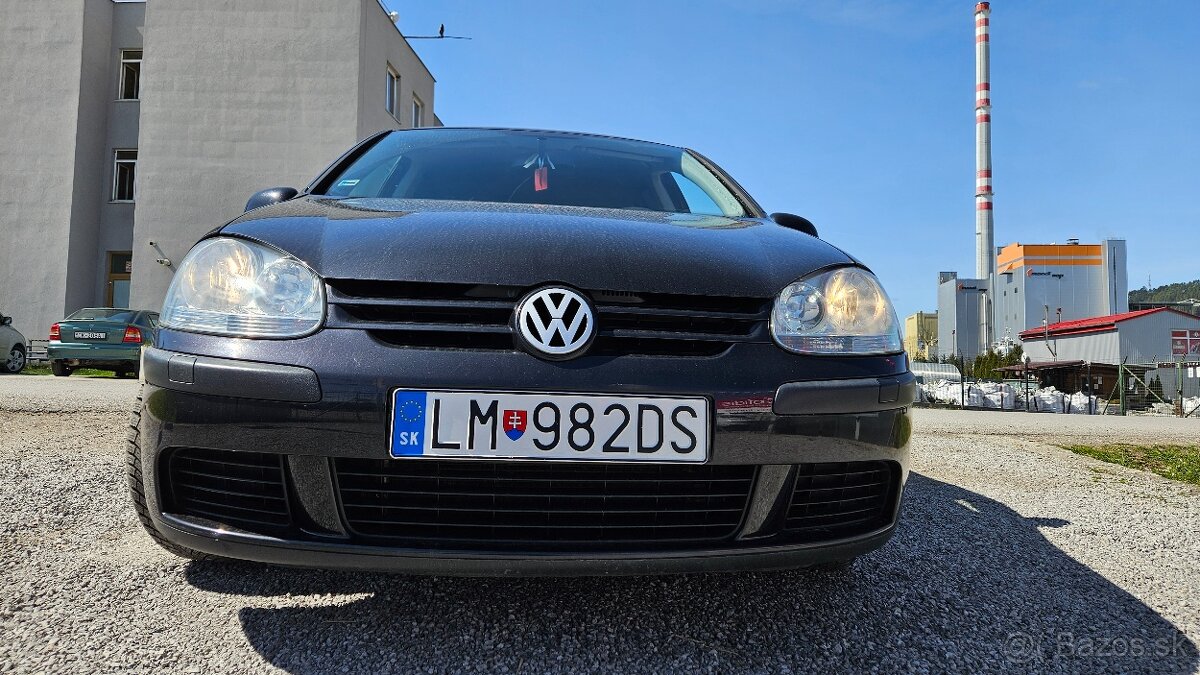 Volkswagen Golf 1.6 FSI Comfortline - 3