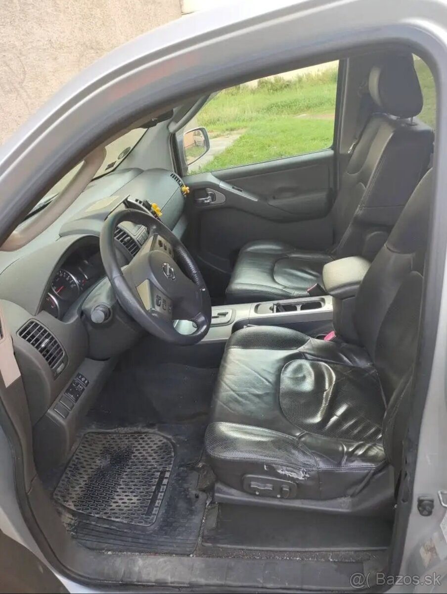 Nissan Pathfinder R51 128kW r.2006 - 3