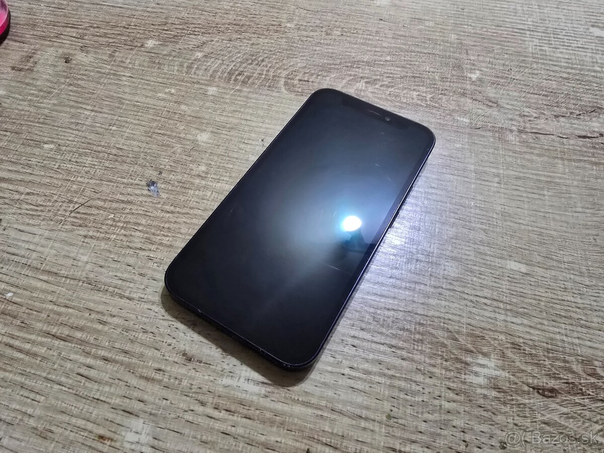Iphone 12 mini plnefunkcny ma len jemne znamky pouzivania al - 3