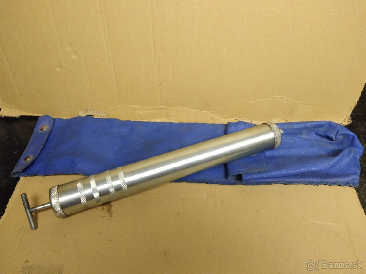 Ručná pumpa na olej nová. - 3