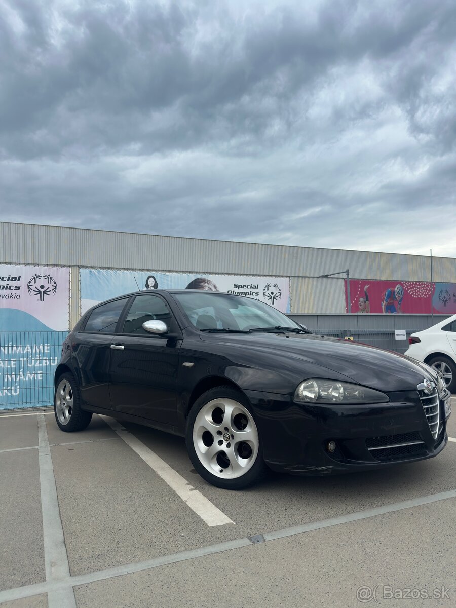 Alfa Romeo 147 1.9JTDM - 3