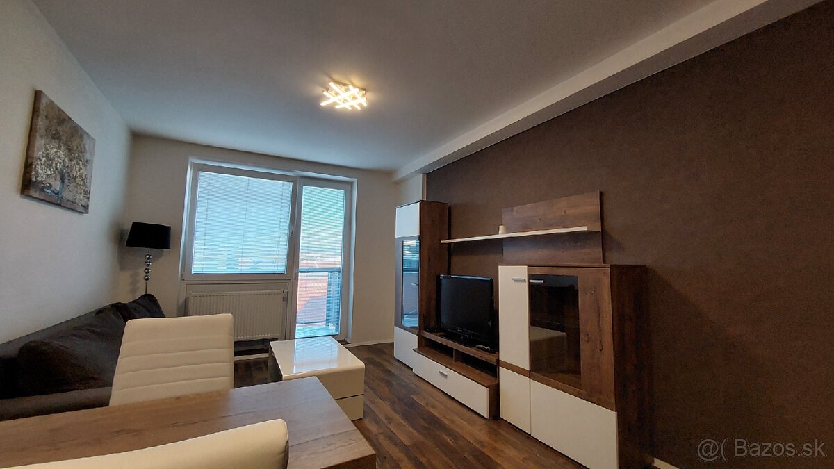 NA PRENÁJOM: Zariadená garsónka v centre Nitry - 3