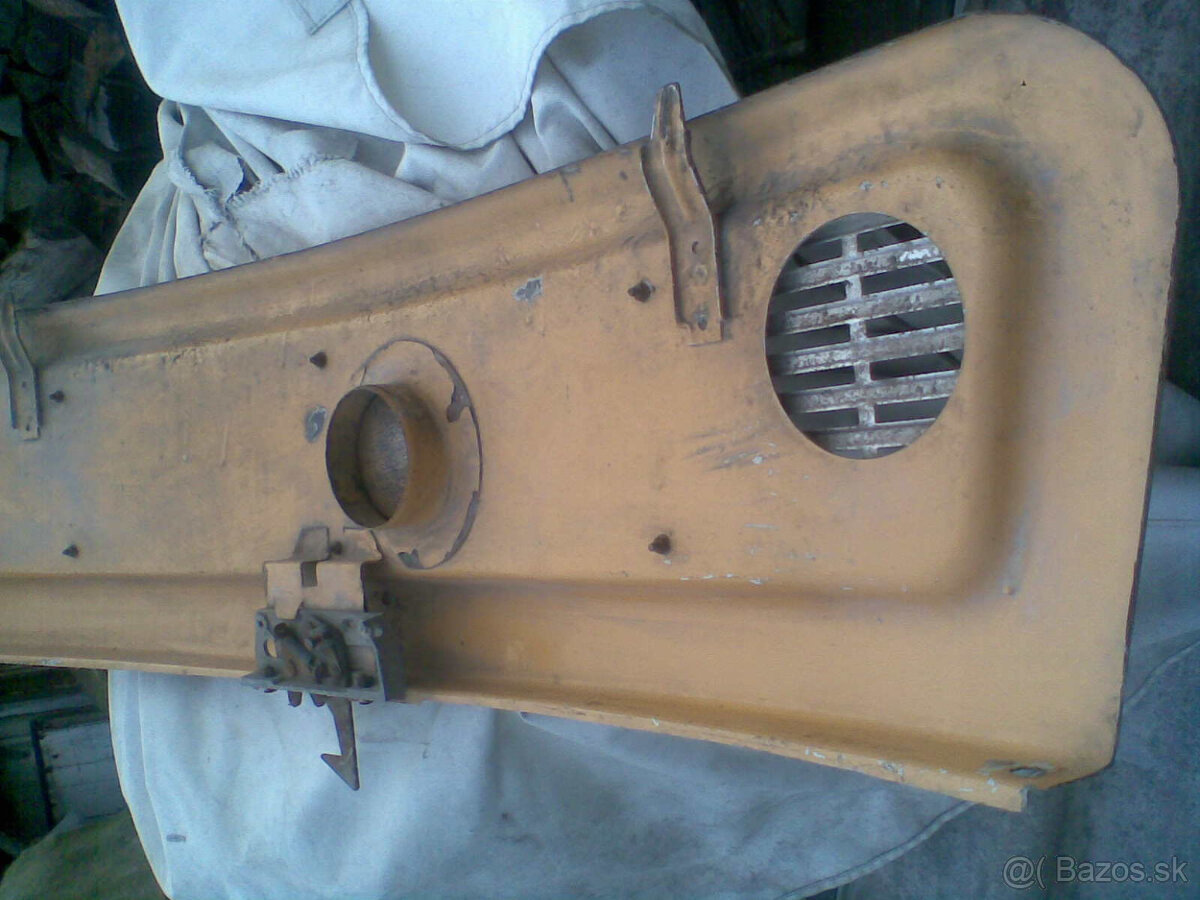 Predná maska na Trabant. - 3