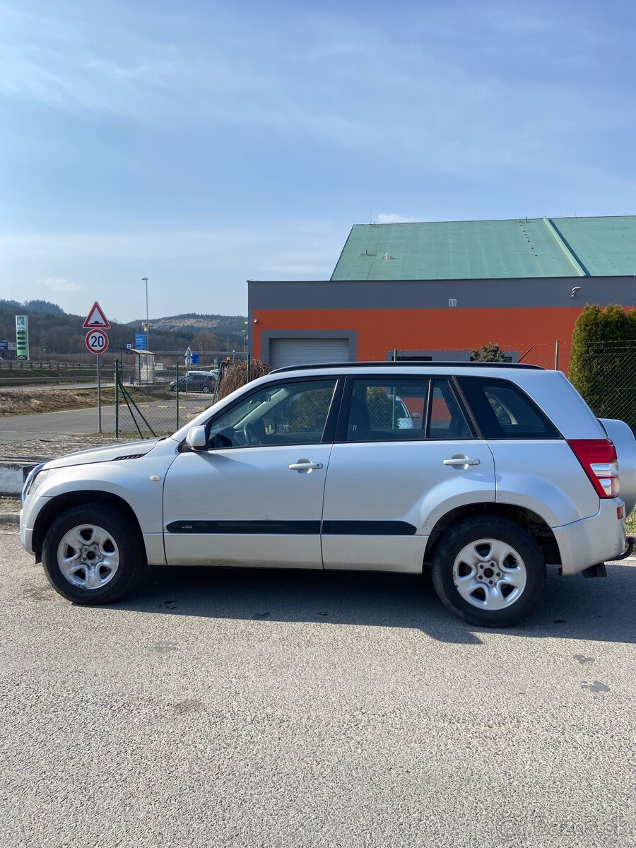 Suzuki Grand Vitara 2,0i Lpg - 3