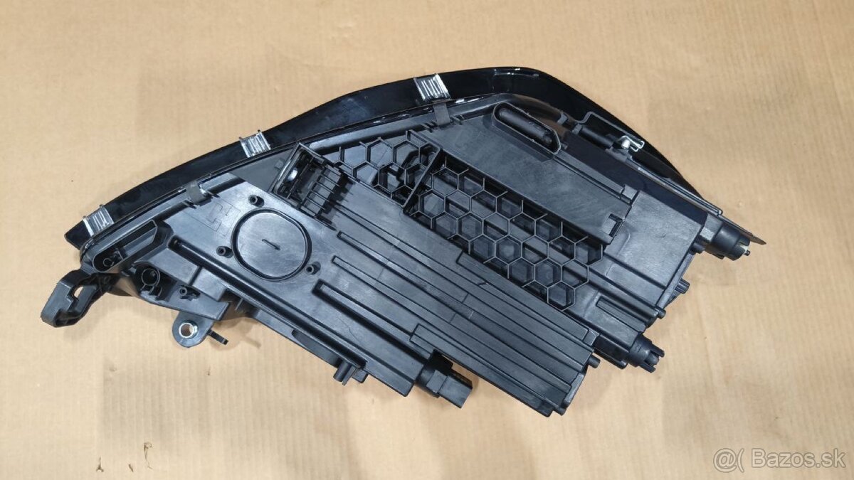 Volkswagen Tiguan Svetlo - 3