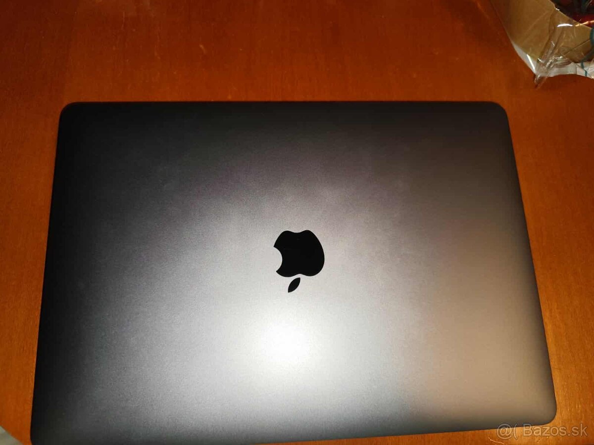 MacBook air 13" space M1 - 3