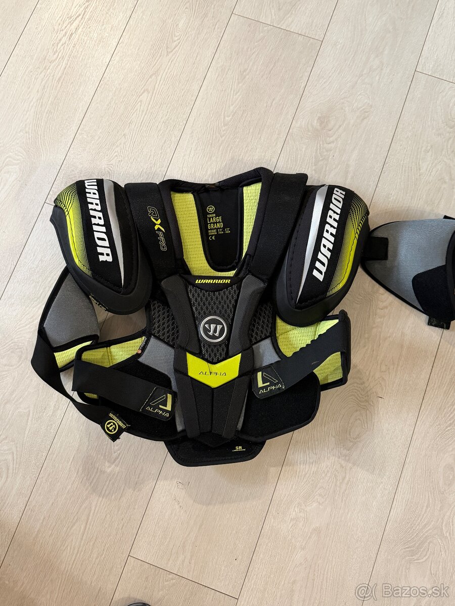 Hokejová výstroj - 3