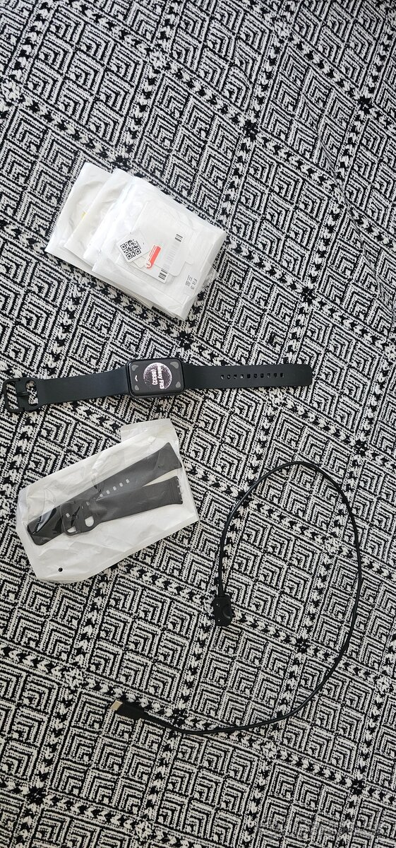 Predám Samsung galaxy fit 3 v zaruke - 3