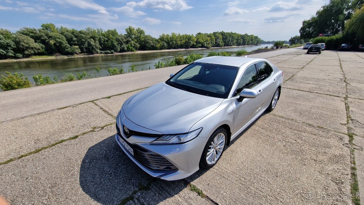 Predám Toyota Camry hybrid - 3