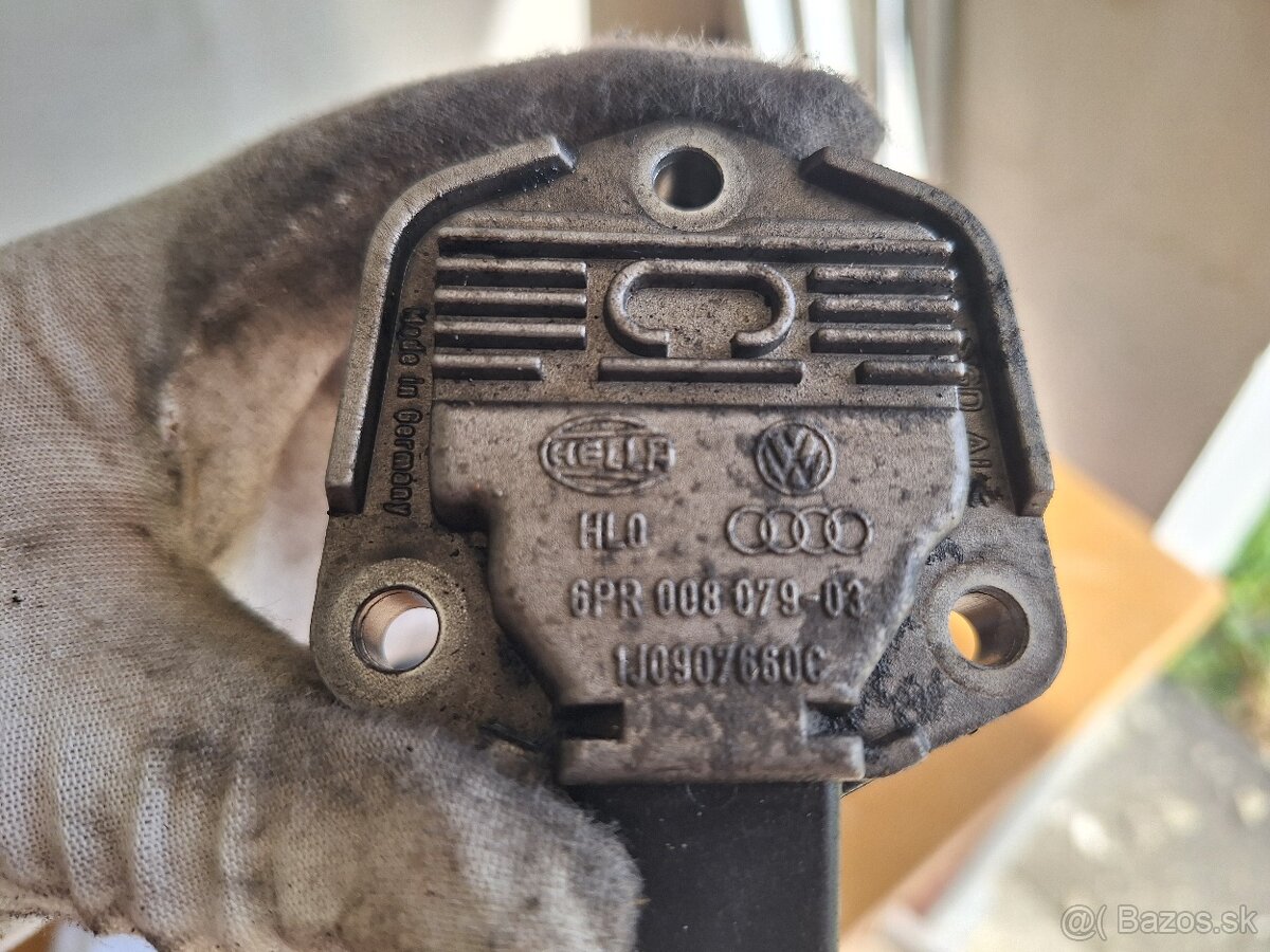 Predám olejovú vaňu a veko motora plus kryt - 3