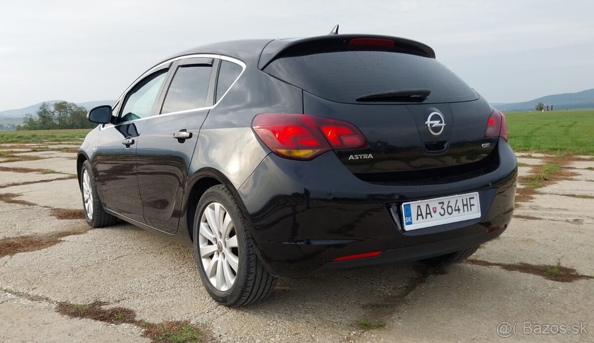 Opel Astra J 1.7 CDTI - 3
