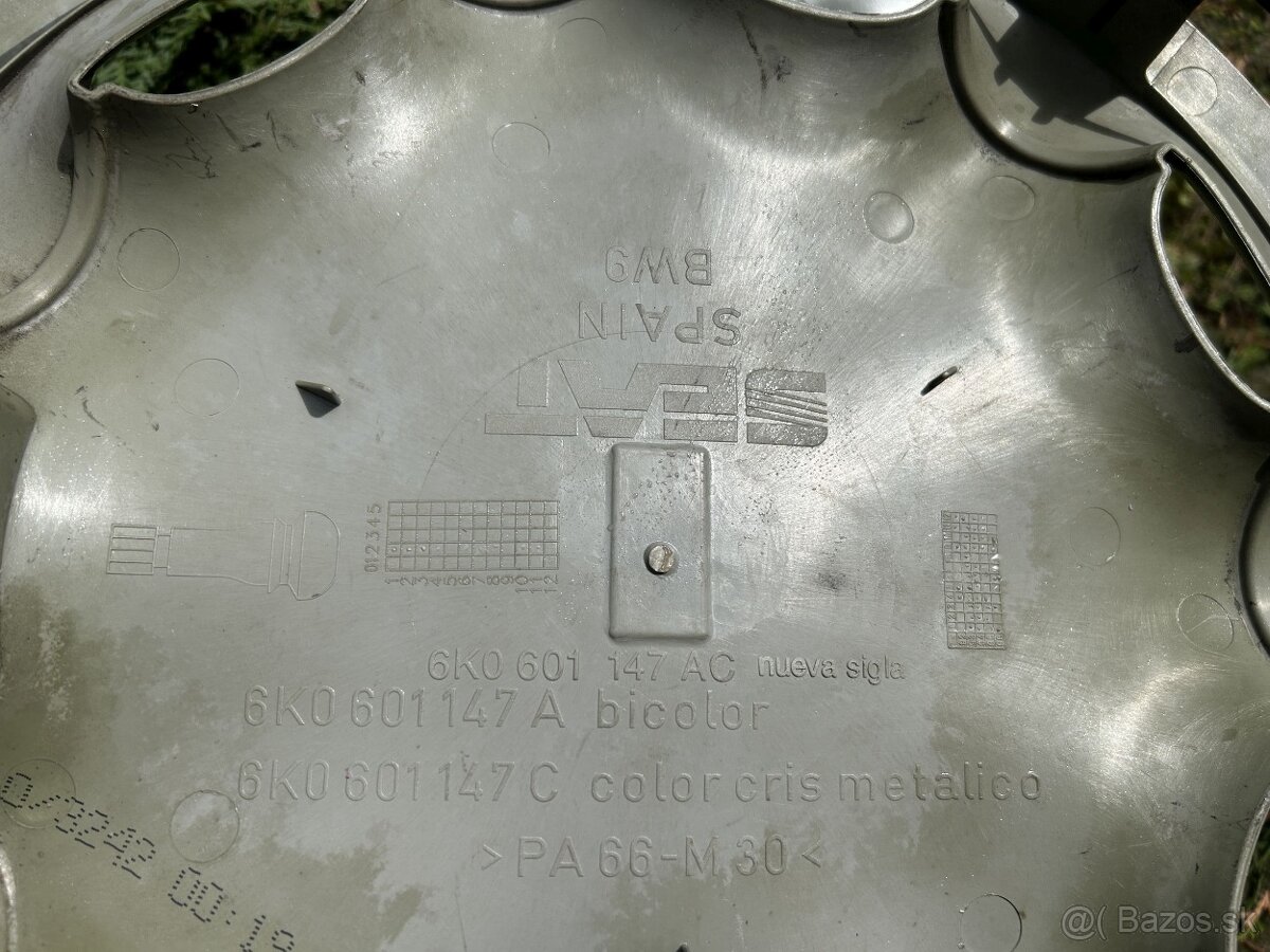 Predám 4 ks originál puklice Seat Inca/Cordoba - 3