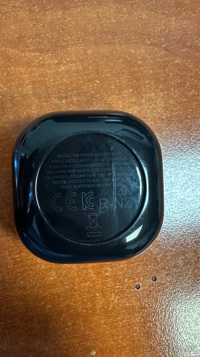 Predám Samsung Galaxy Buds LIVE - 3