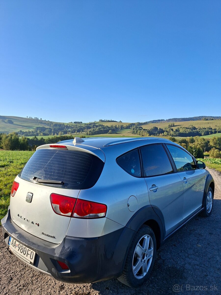 Seat altea freetrack 2.0 Tdi 125kw 4x4 servisná kniha - 3