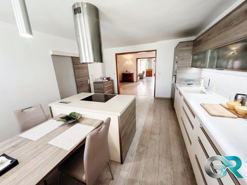 Znížená cena Exkluzívne Ponúkame Vám na predaj rodinnú vil - 3