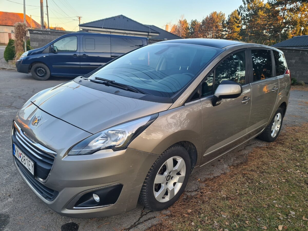 Peugeot 5008 facelift 1,6hdi automat rok 2014 - 3
