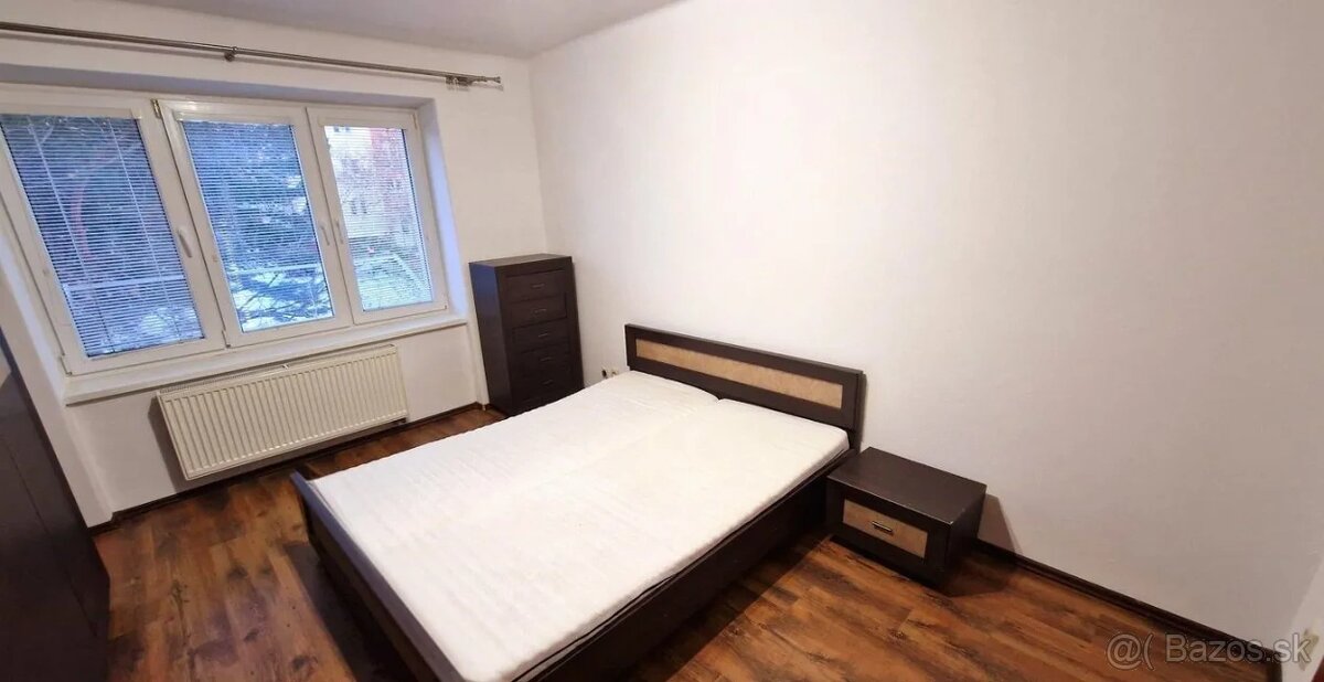 Prenájom 2 izb.byt, ul. Jarmočná Nitra Centrum - 3