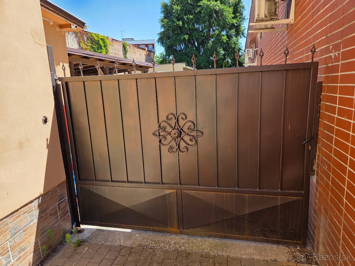 Polyfunkčný objekt v širšom centre Lučenca - 3