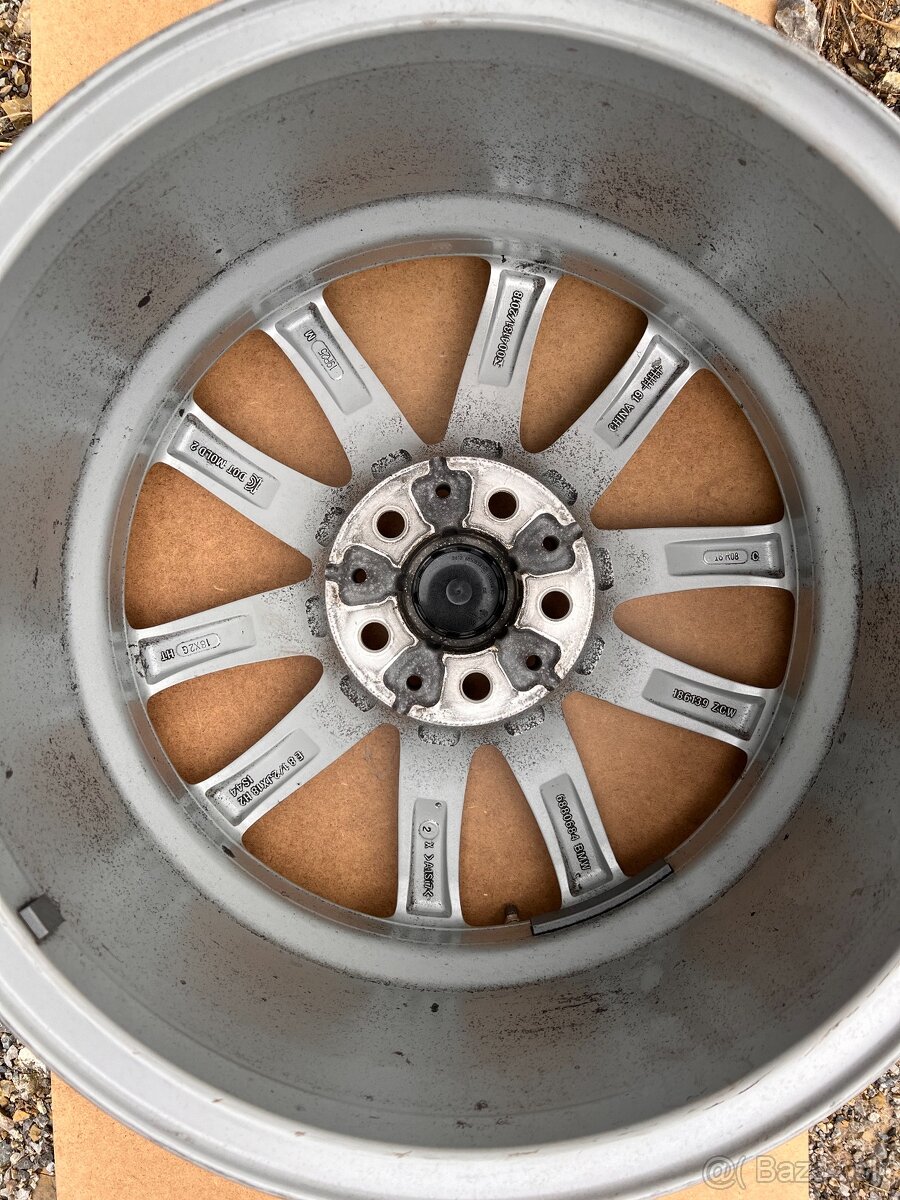 BMW 5X112 R18 8,5J ET44 + TPMS - 3