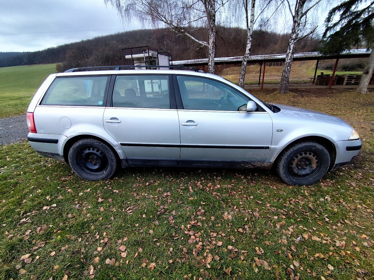 Predám Passat B5,5 1,9tdi 74kw rok 2002 - 3