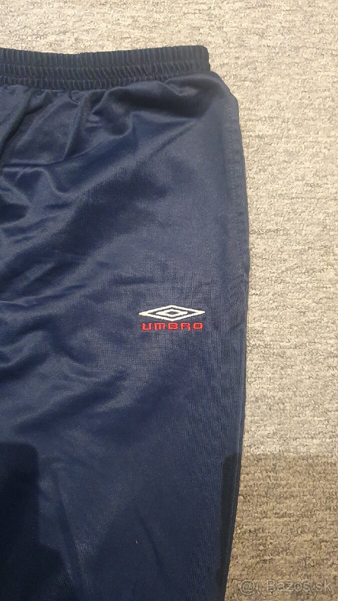 Detské tepláky Umbro 152/158 - 3