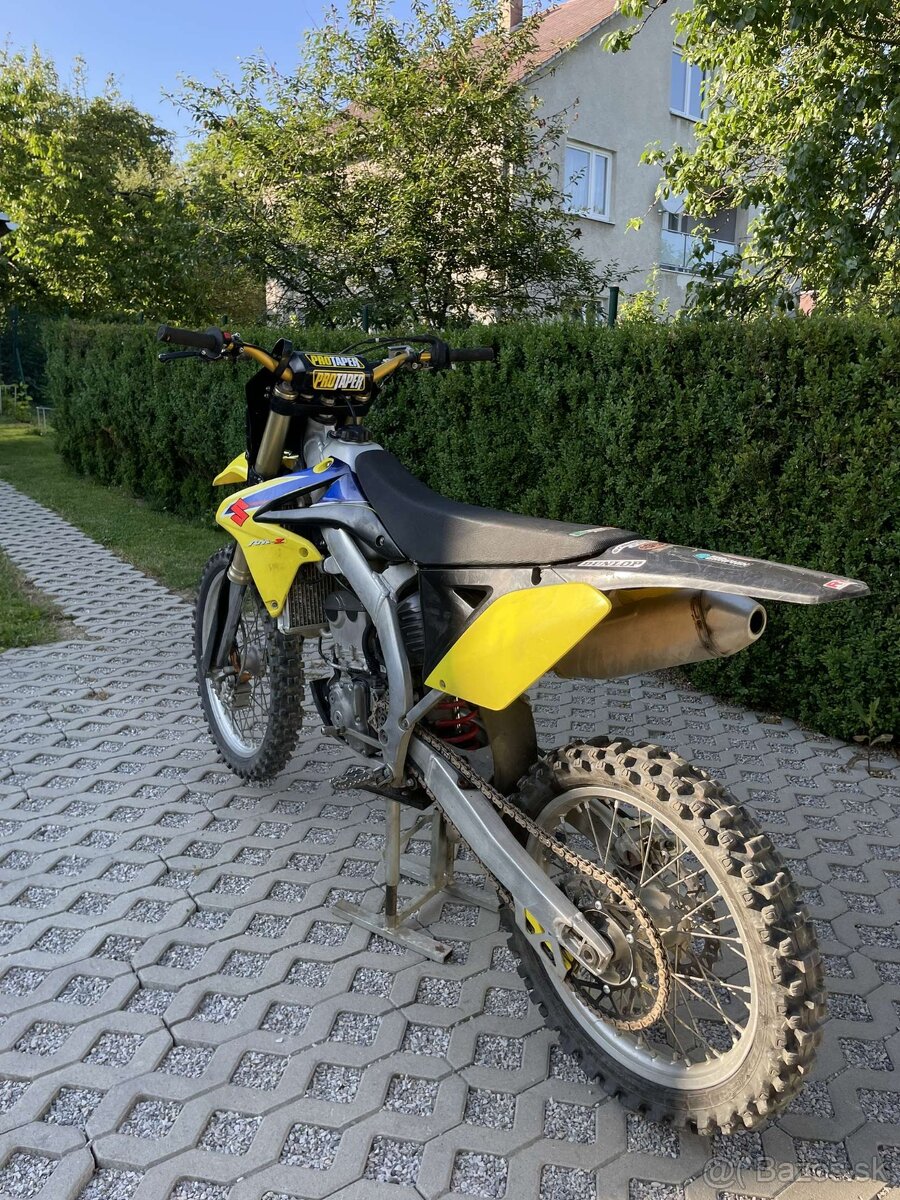 Suzuki rmz 250