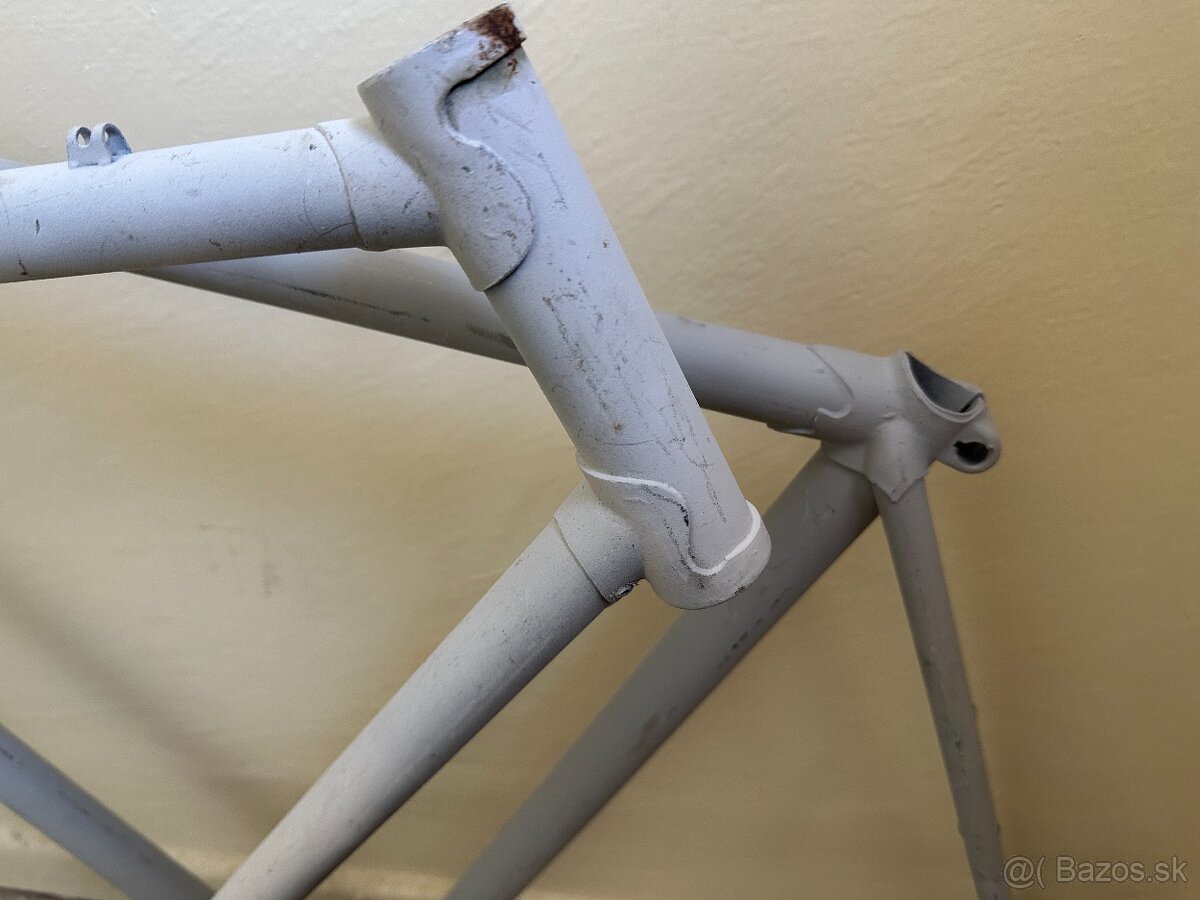 Favorit F8 opieskované rámy na bicykel - 3