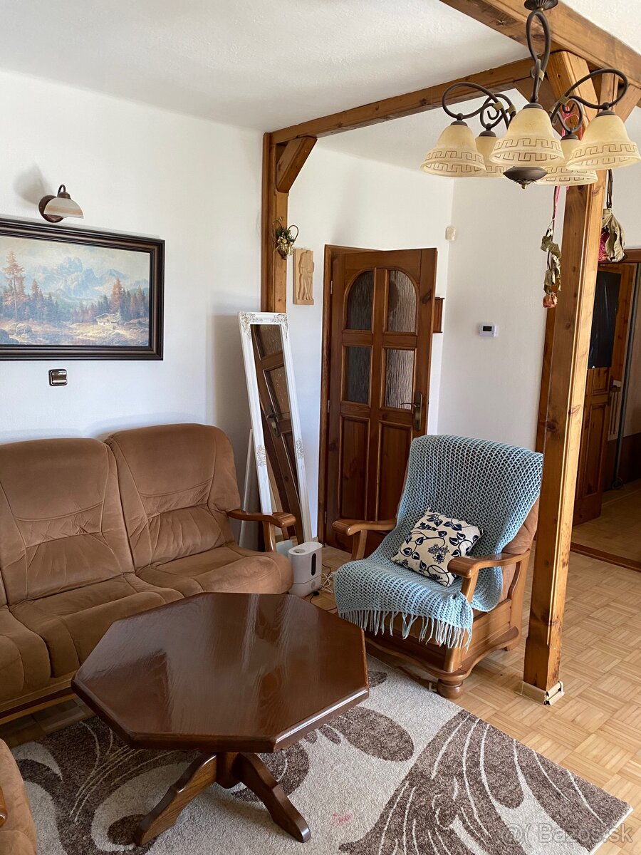 Predám 3 izbový byt vo Vydrníku - 3