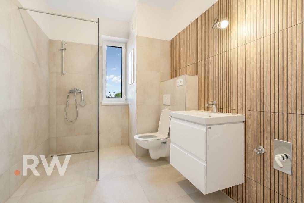 V ŠTANDARDE - 3 izb. BYT + loggia - 72,62 m2 - REZIDENCIA HL - 3