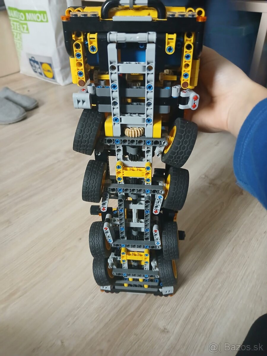Žeriav lego technic - 3