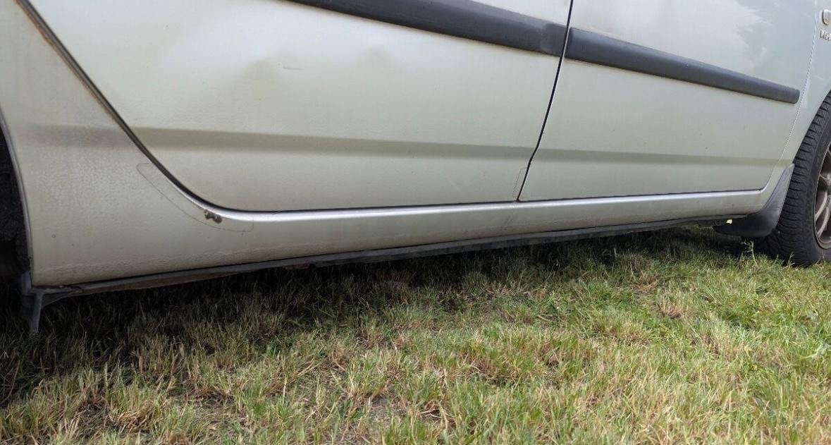 Predám Toyota corolla sedan 1.6i LPG rok 2003 - 3