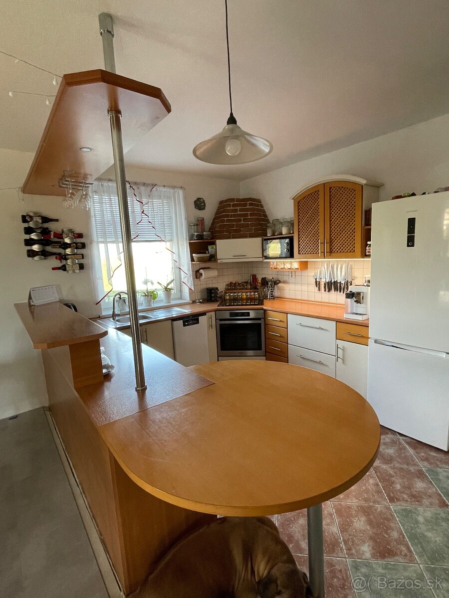 Kuchynská linka - 3