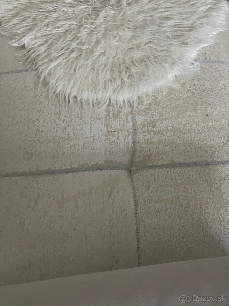 Biely kožený gauč - 3