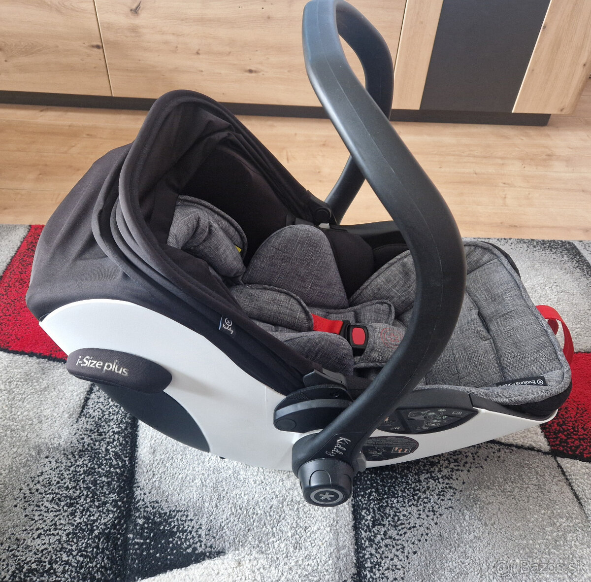 Predam autosedačku + základňu kiddy Evoluna i-size 2 - 3