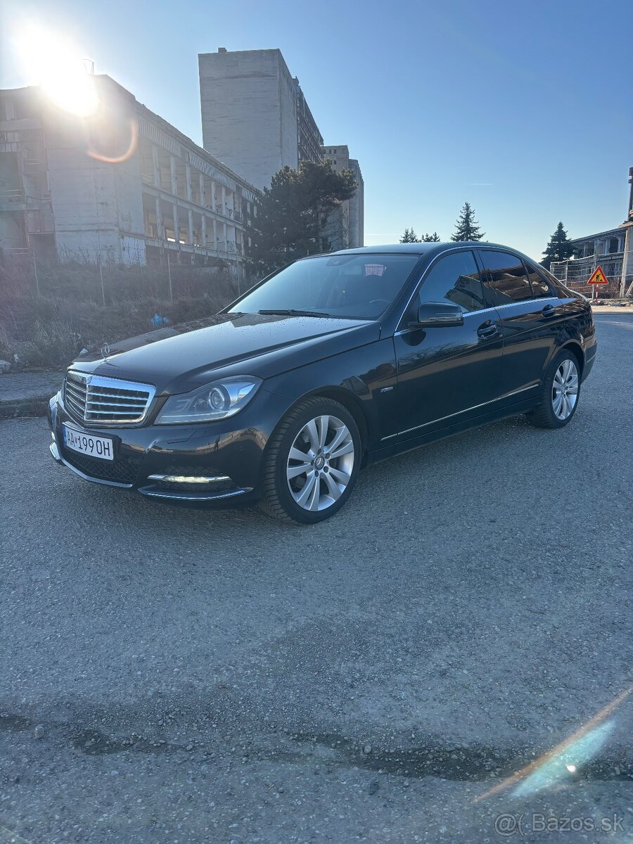 Predám Mercedes-Benz C 220 CDI W204 - 3
