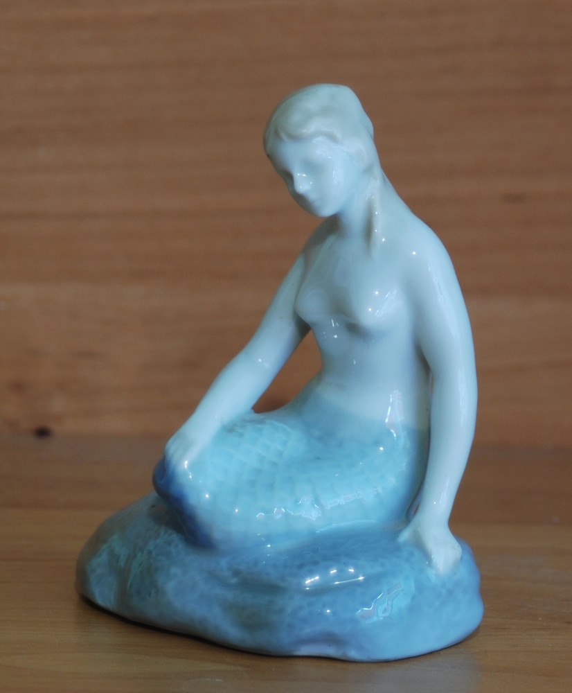 Porcelánová soška - Morská panna - 3