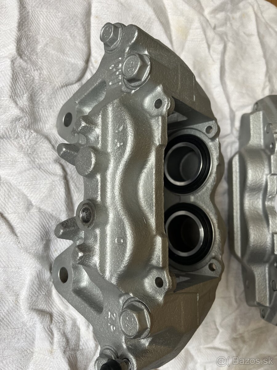 4 piestové brzdové strmene Mitshubishi pajero - 3