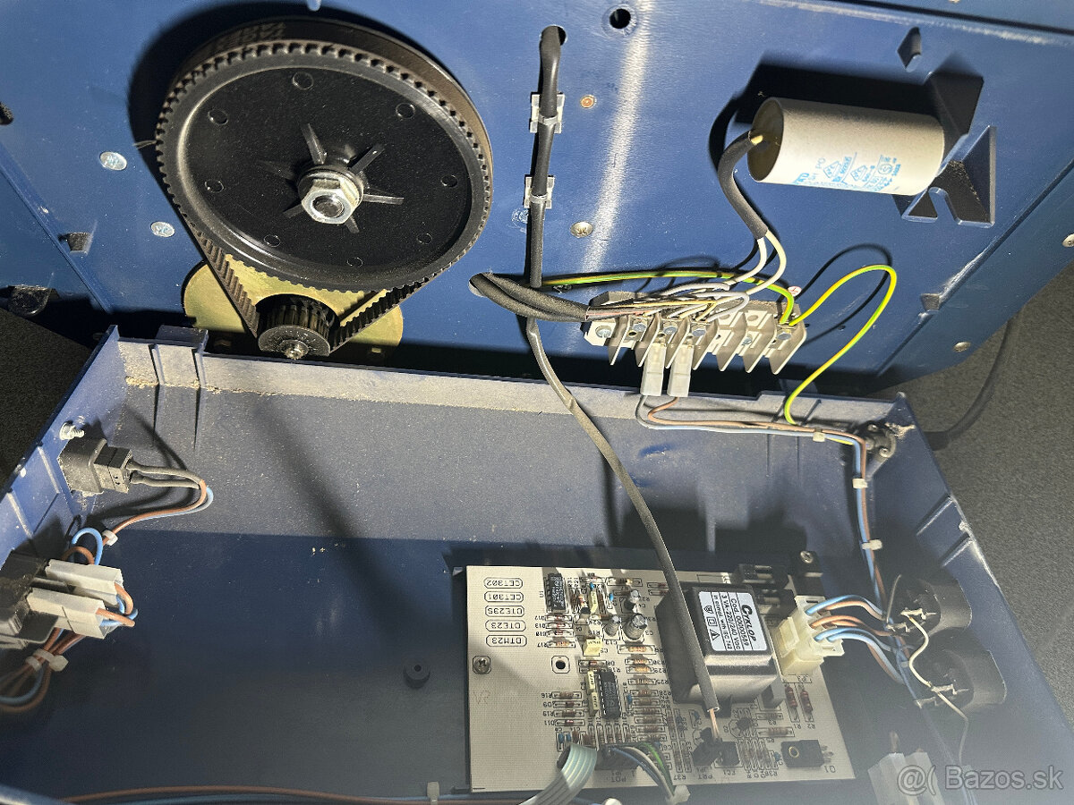 Jednofázový indukčný motor DT22,prevod,riadenie - 3