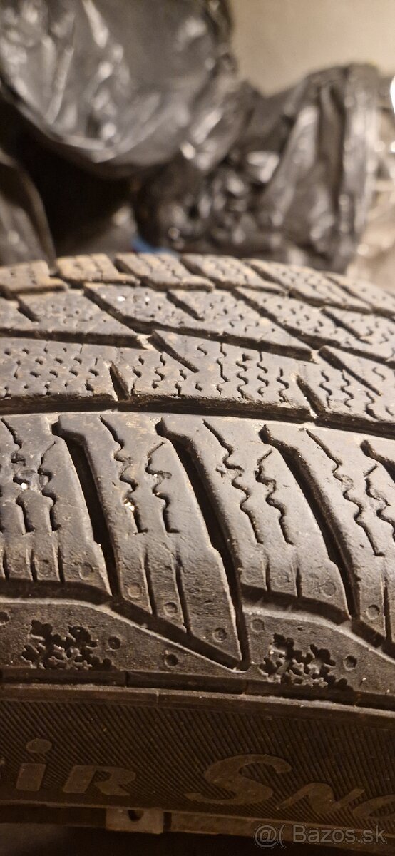 4ks Zimné 185/65 r15 na plech diskoch 4x108 - 3