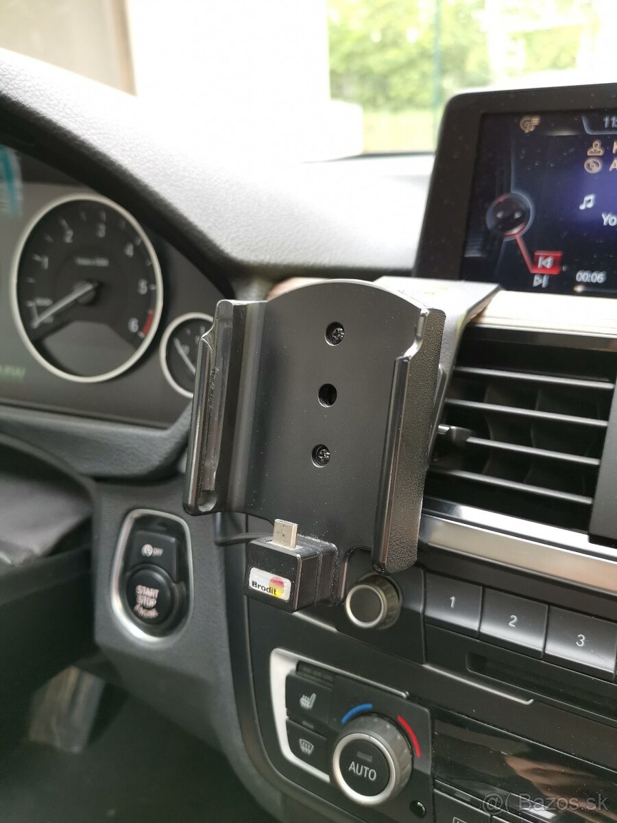 Brodit ProClip montážna konzola + nabíjačka - 3