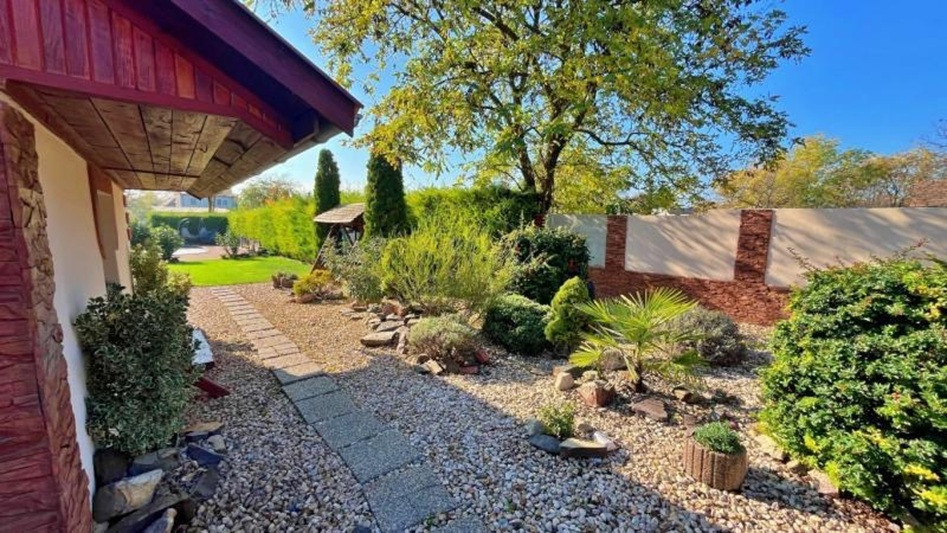 REI PREMIUM - Krásny dom v Okoči, komplet rekonštrukcia, baz - 3