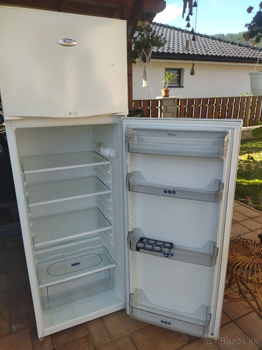 Predám chladničku s mrazničkou zn. Whirlpool - 3