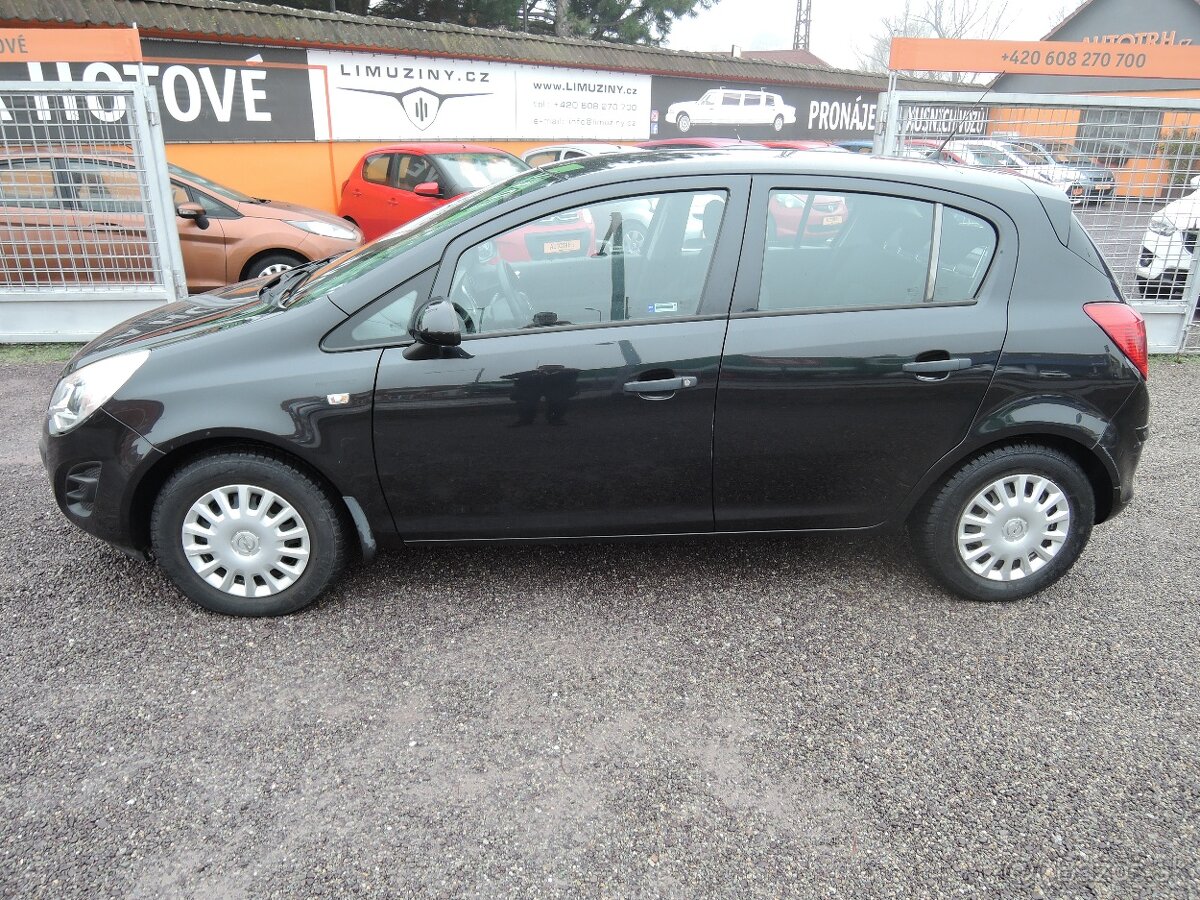 Opel Corsa, 1,2 i ČR 1.maj. 44tkm 2012 - 3