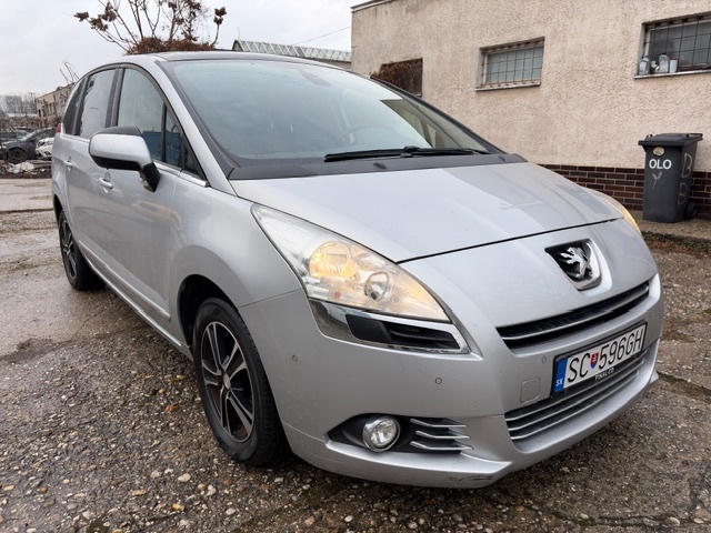 Peugeot 5008 1.6e THP PlayStation - 3
