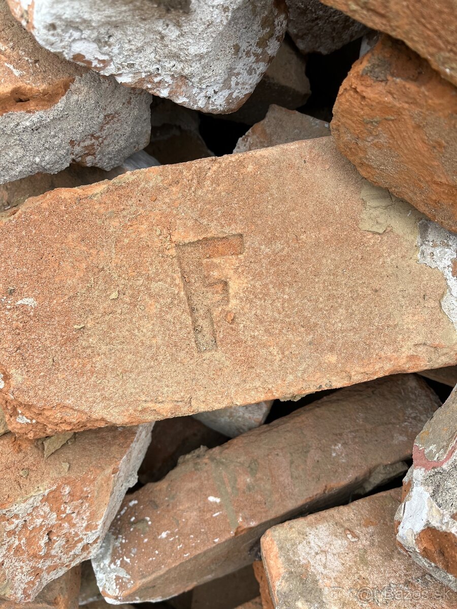 Značkové plné pálené tehly - 3