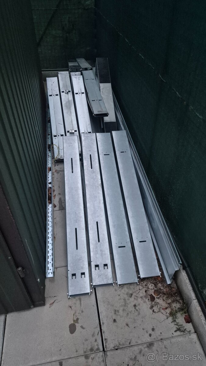 Predám menič Growatt - 3