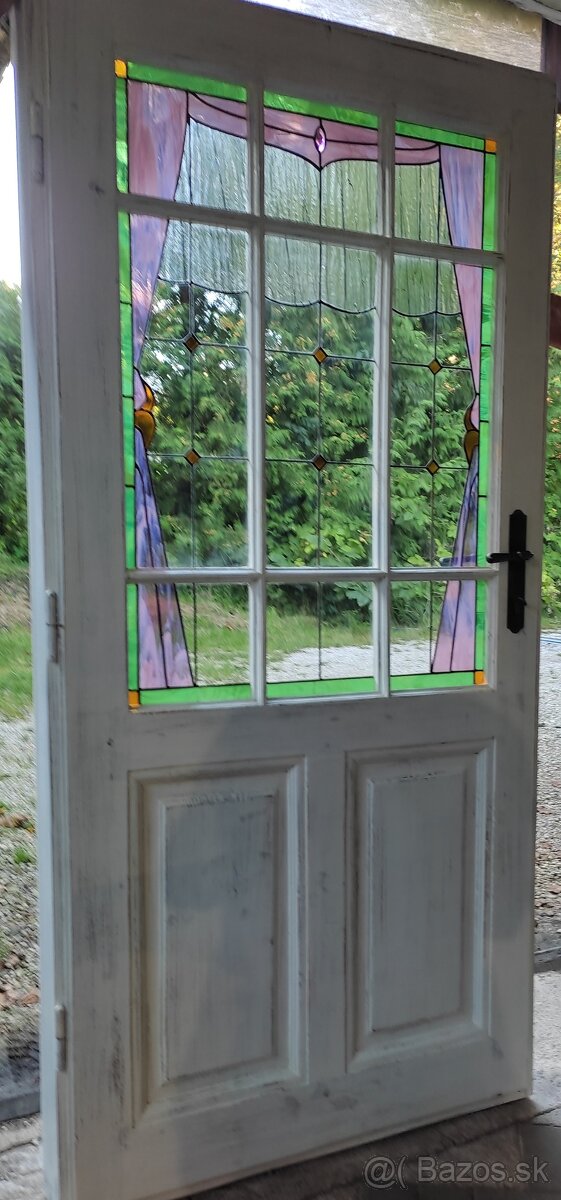 Dvere s vitrážou a zárubňou - 3