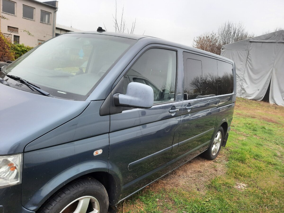 Rozpredam Volkswagen T5 Multivan 2,5 tdi 128kw DSG, - 3