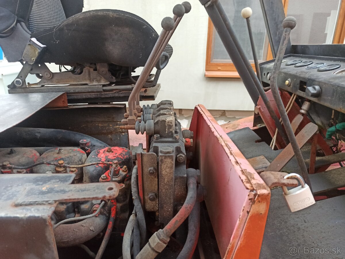 Hydraulický rozvádzač 4 sekciový desta - 3